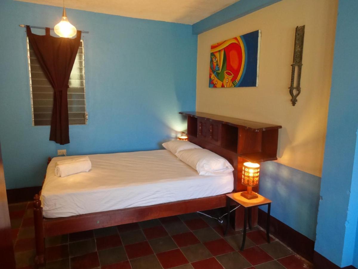 Hostal Harvest House Leon Luaran gambar