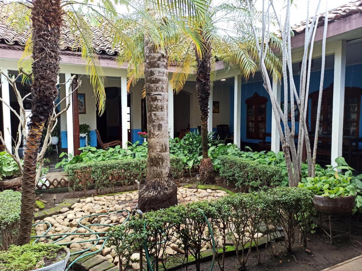 Hostal Harvest House Leon Luaran gambar