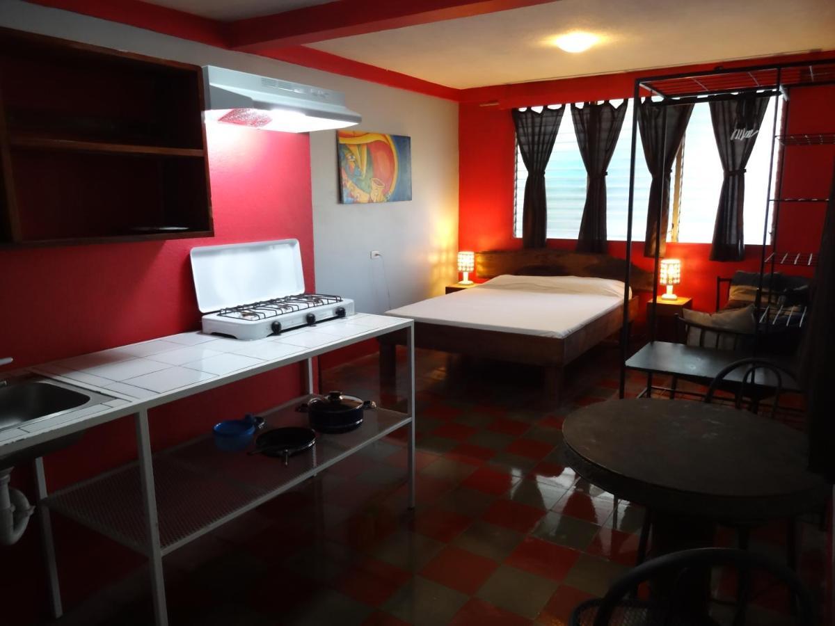 Hostal Harvest House Leon Luaran gambar
