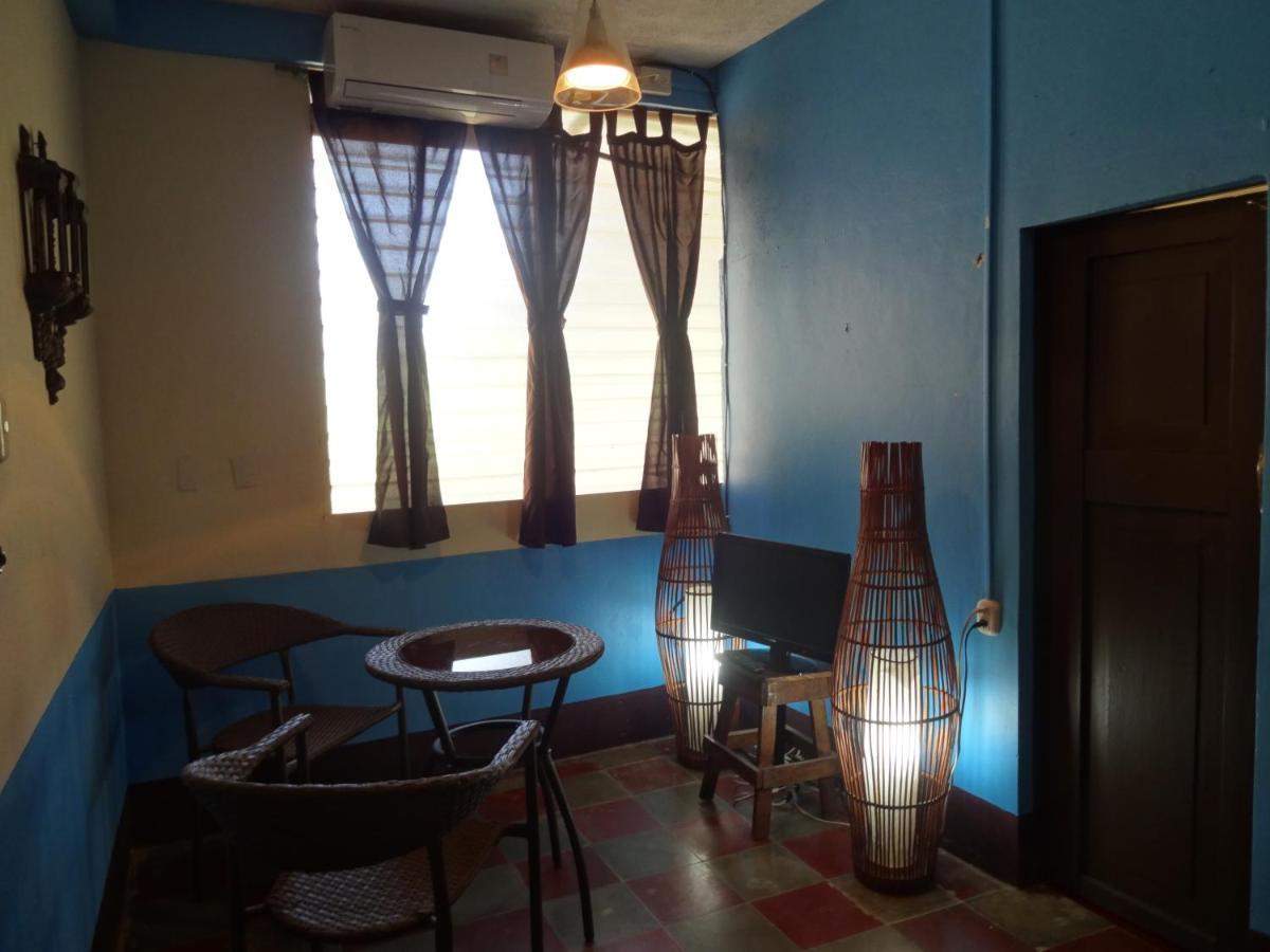 Hostal Harvest House Leon Luaran gambar