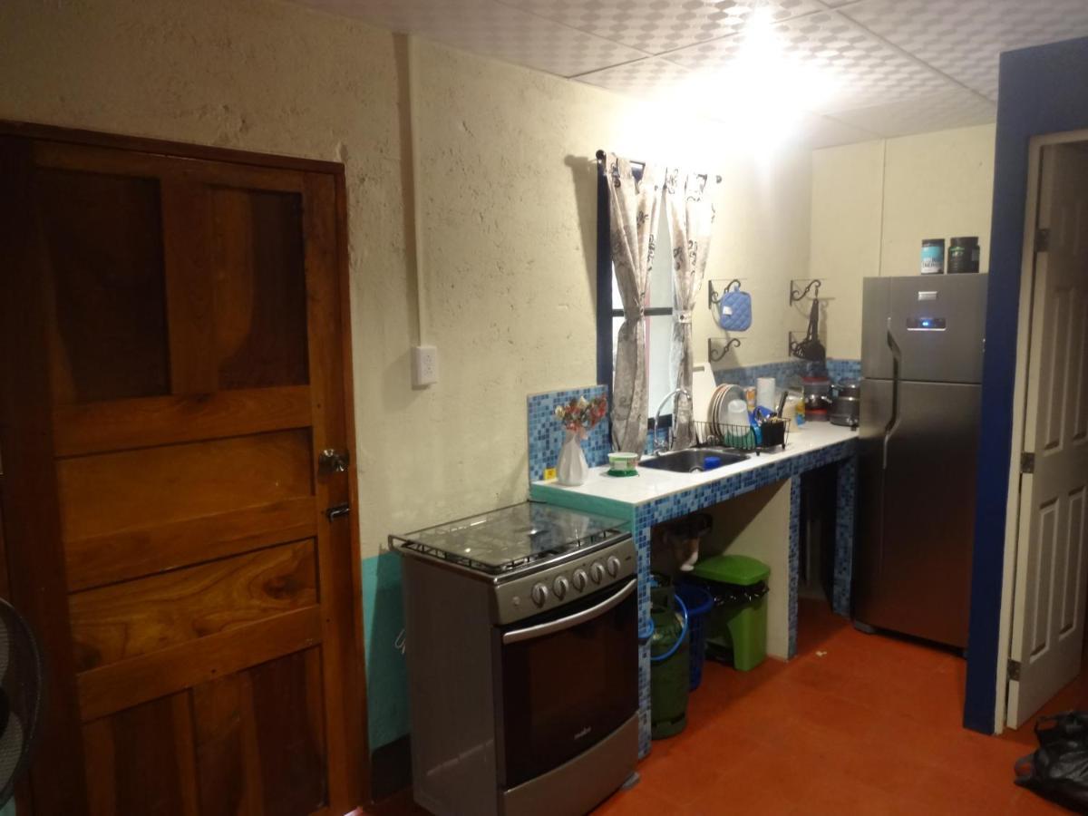Hostal Harvest House Leon Luaran gambar